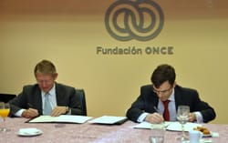 Momento de la firma del acuerdo