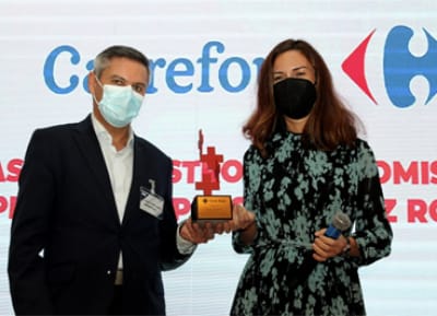 Momento de la entrega del premio