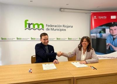 Momento de la firma