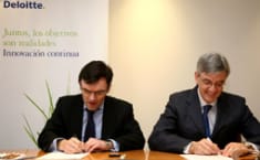 Momento de la firma