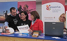 Begoña Grijalvo (izq) y Teresa Gutiérrez (centro)