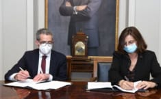 Momento de la firma