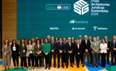 Imagen de familia de la reunión