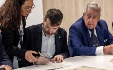Momento de la firma