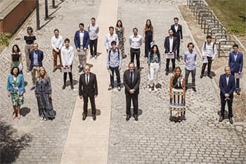 Los representantes de las instituciones junto a los premiados | Foto: UC3M/Santander/Airbus